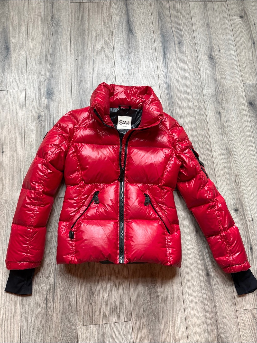 SAM. Freestyle Shiny Red Quilted Puffer Jacket for adult. Size medium.